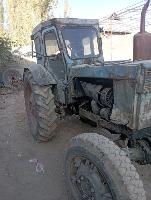 Traktor T40 sotiladi