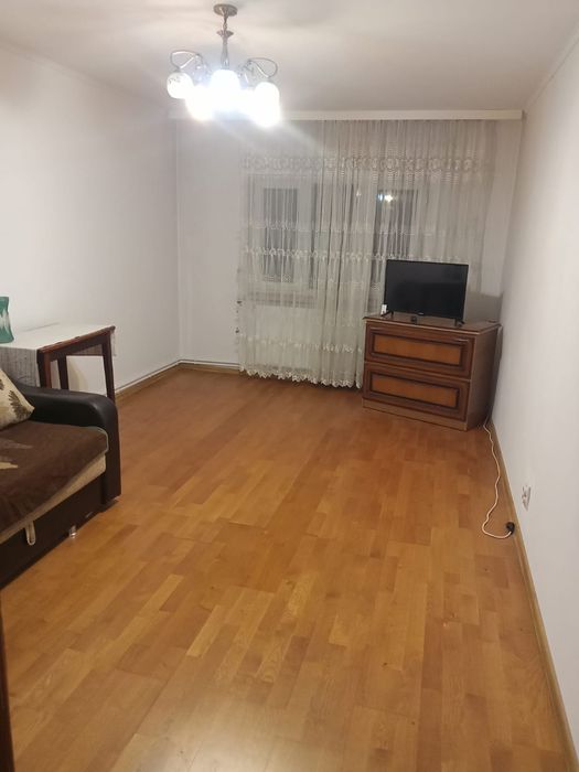 Apartament 2 camere de închiriat