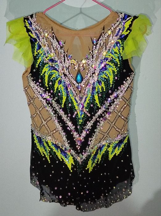 Купальник для художественной гимнастики  на девочку 9-13 лет