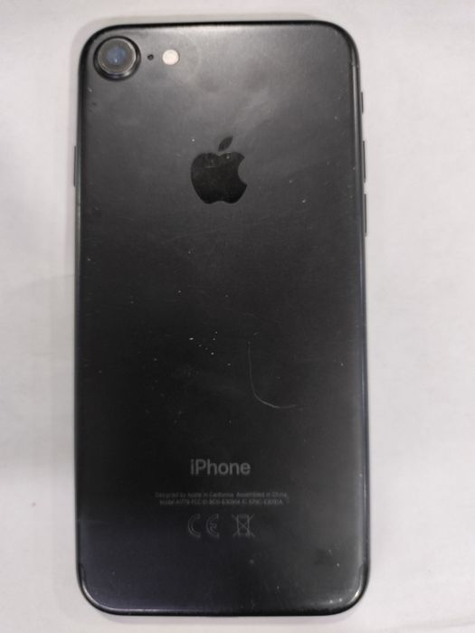 Iphone 7 xolati yaxshi xotira 32gb batareya 100 imei otmagan