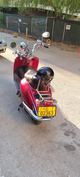 Vând scuter retro impecabil,primul propietar de nou