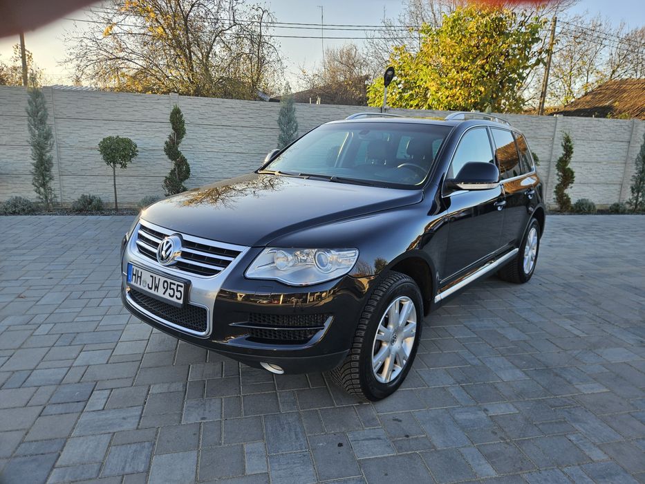 Vw touareg 3.0 tdi,225 cp,xenon,piele, trapa,memorie scaune, carlig
