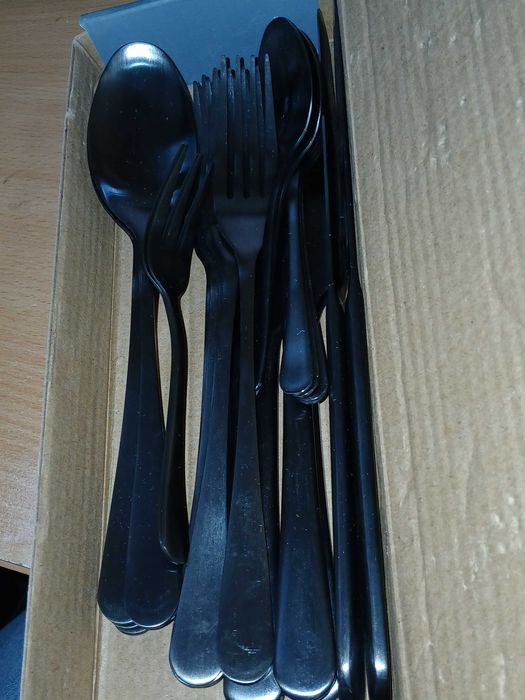 Set tacamuri BEWOS 25 piese, inox negru mat
