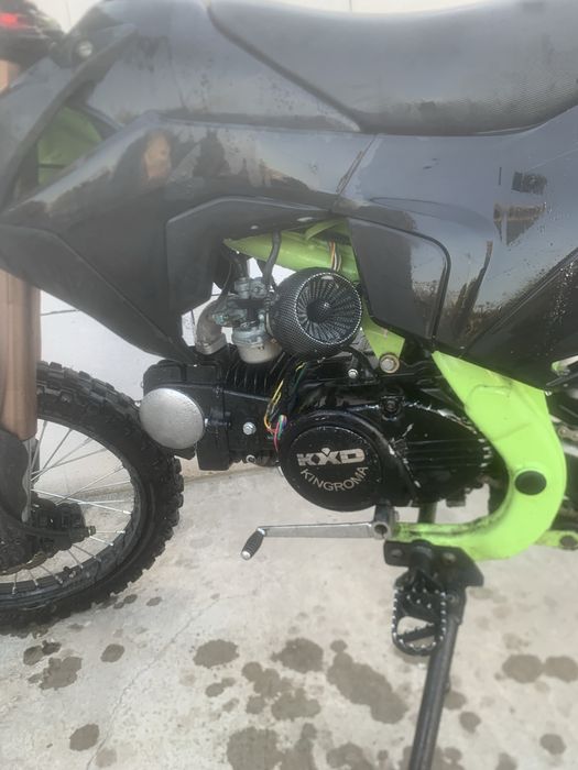 Cross 125 cc în 4 timpi