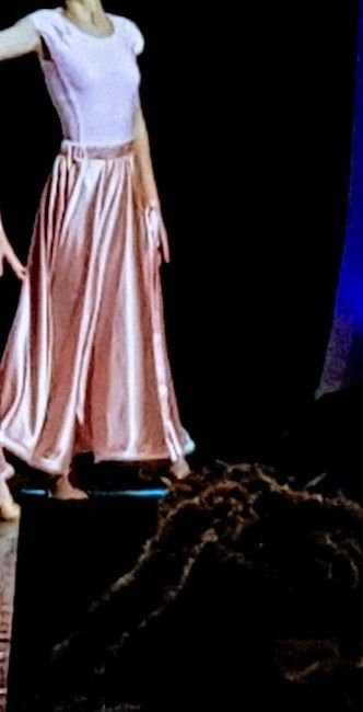 Копринена пола за танци