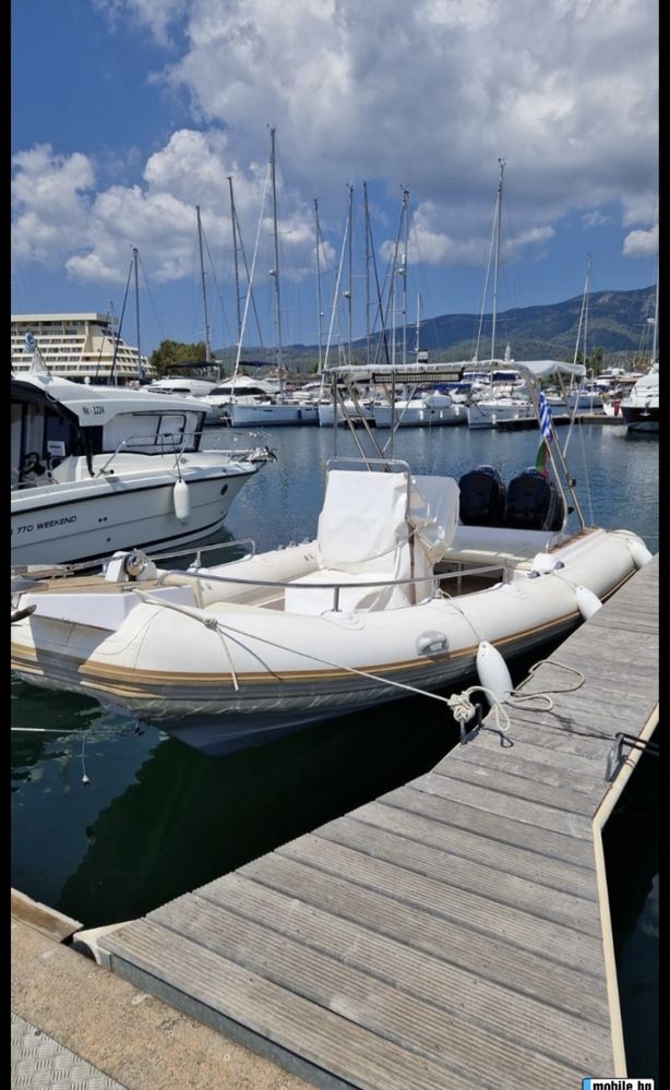 Надуваема лодка Mercury rib