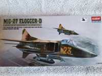 Macheta kit Mig-27 Flogger D, Academy (Revell,Italeri,Tamiya,Fujimi)