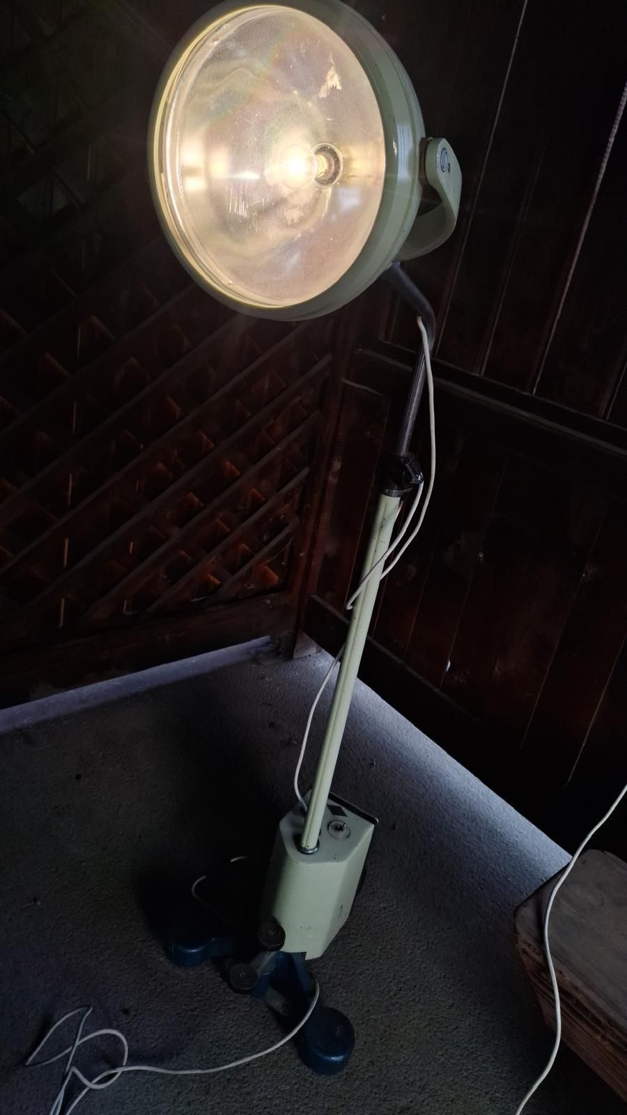 Lampa medicala perfect funcțională