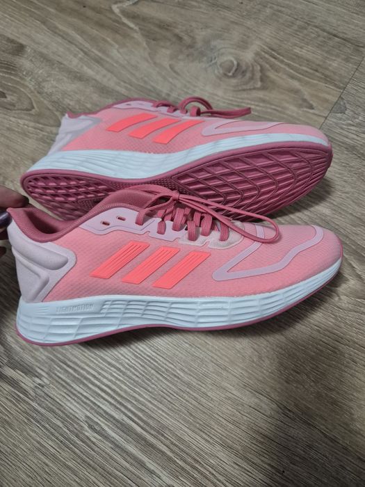 Дамски оригинални маратонки