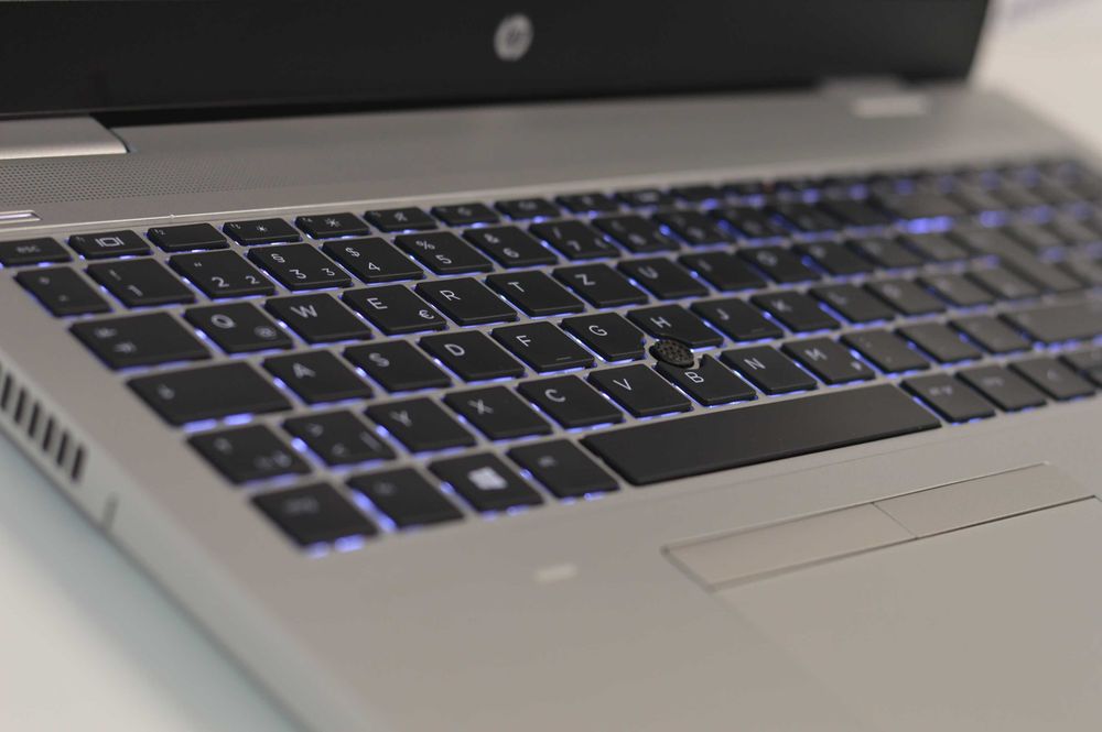Лаптоп HP ProBook 650 G5 - Intel Core i5-8365U / 16GB RAM / 256GB SSD