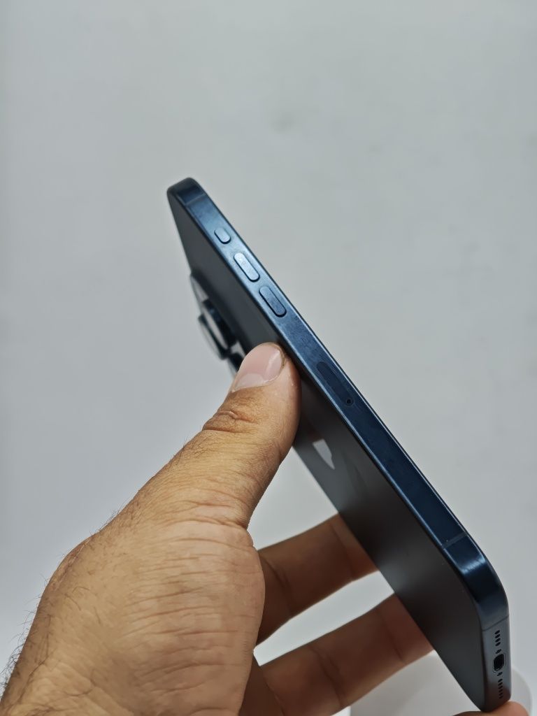 15 Pro Max 512 Blue Titanium