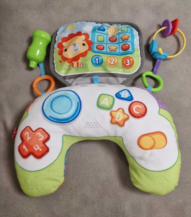 Възглавничка за игра по коремче Fisher Price