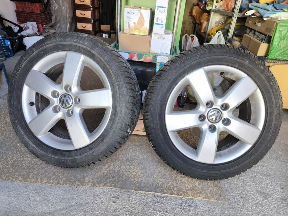 Пара легкосплавных дисков R16 с резиной Good Year 205/55 R16 M+S