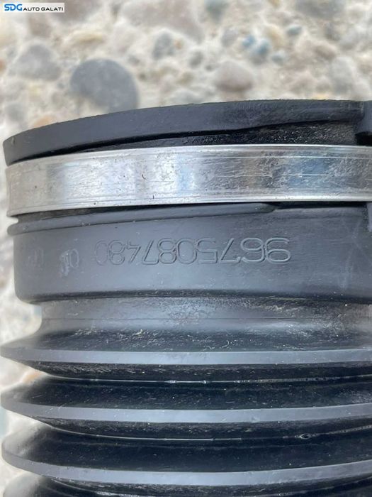 Tub Tubulatura Conducta Racord Admisie Aer Peugeot 3008 2.0 HDI 2009 - 2016 Cod 9675087480 [C6168]