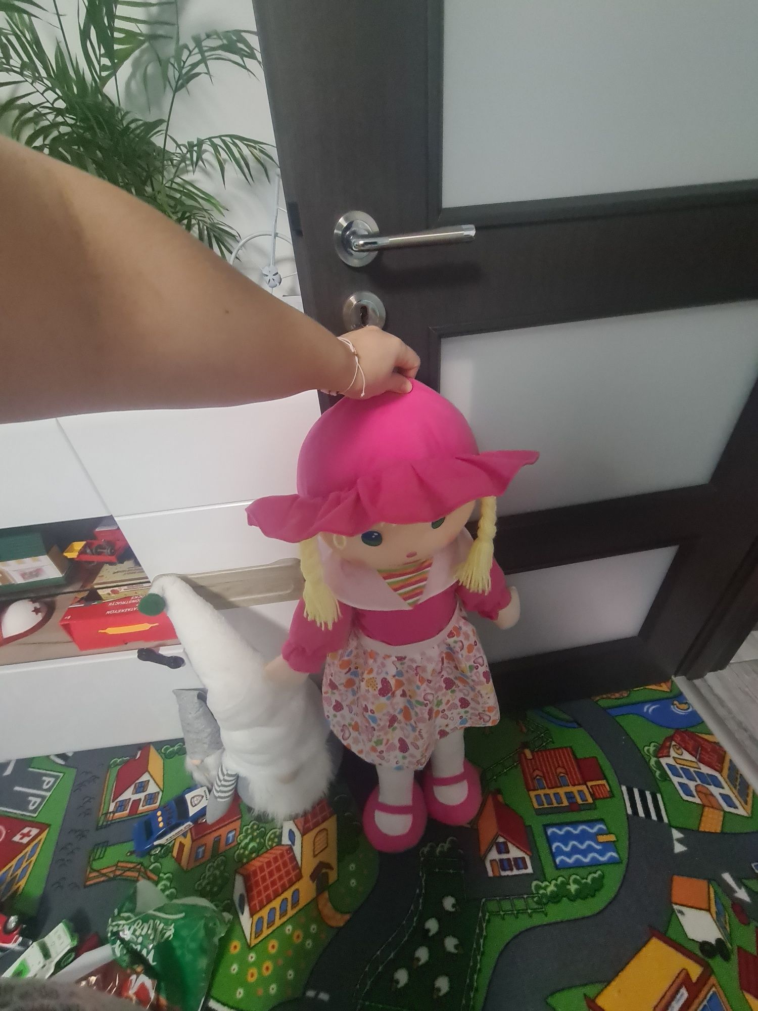 Papusa imensa jumbo