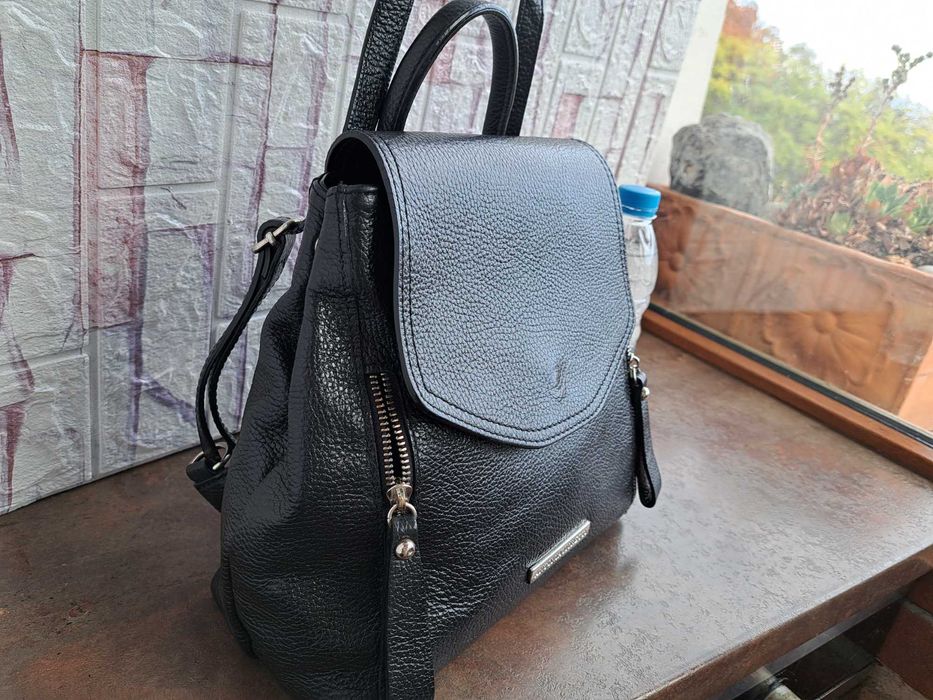 дамска раница,черна кожена,чанта-естествена кожа