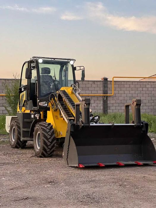 Телескопический Погрузчик TL1800