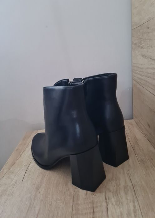Черни боти 39 номер