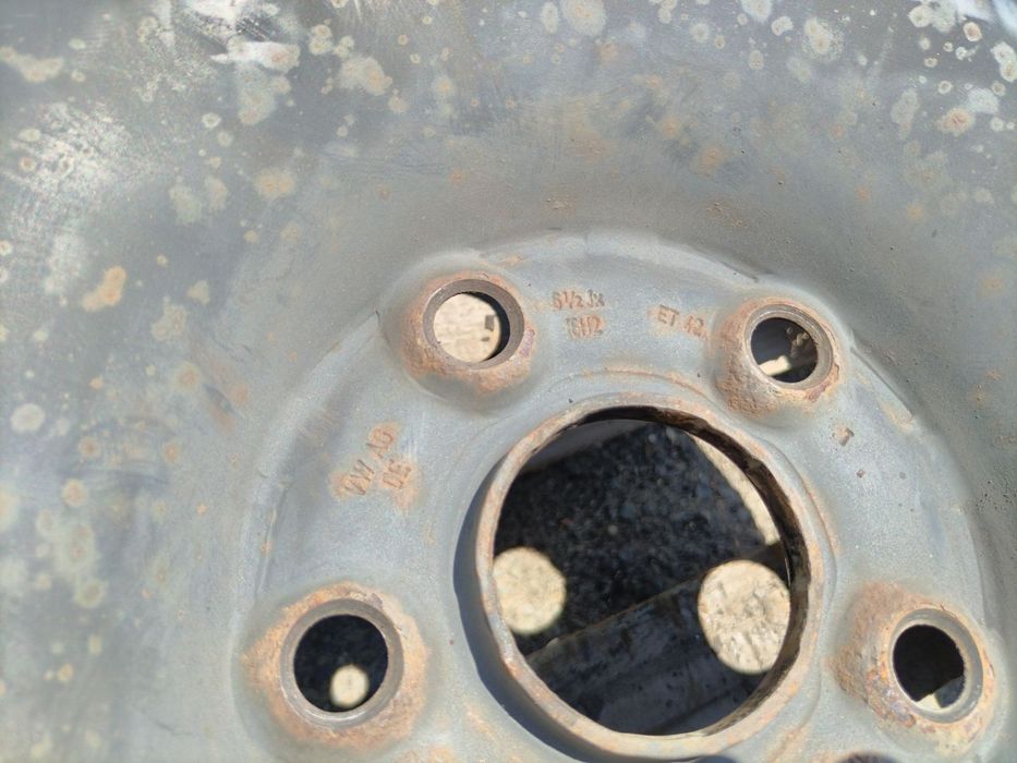 16 цола 5 х 112 мм Фолксваген Пасат - 6,5 инча / ЕТ 42