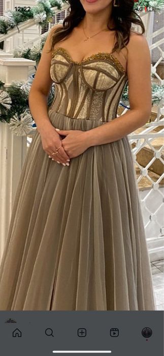 Вечернее платье