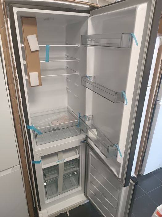 Хладилник с фризер MUHLER 180 см inox