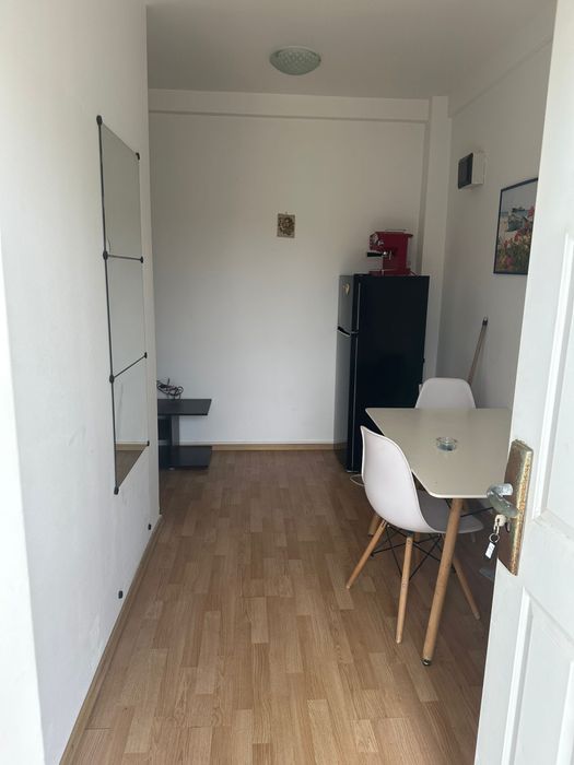 Vand apartament cu o camera de vacanta oin Costinesti