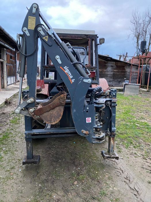 Vand mini excavator pe tiranti