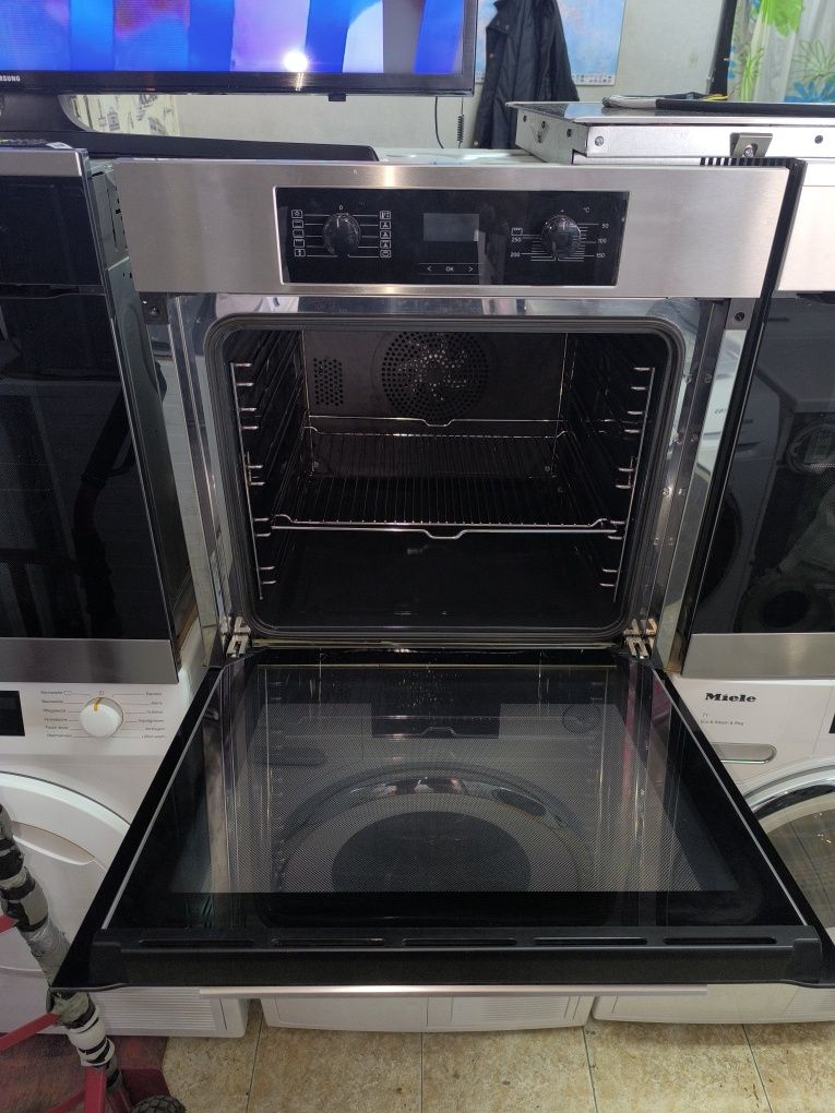 Фурна Miele H2267B - 76 литра.
