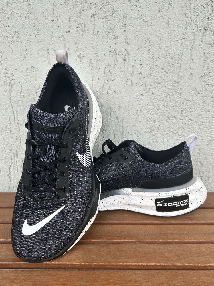 Оригинални обувки Nike ZoomX Invincible Run Oreo