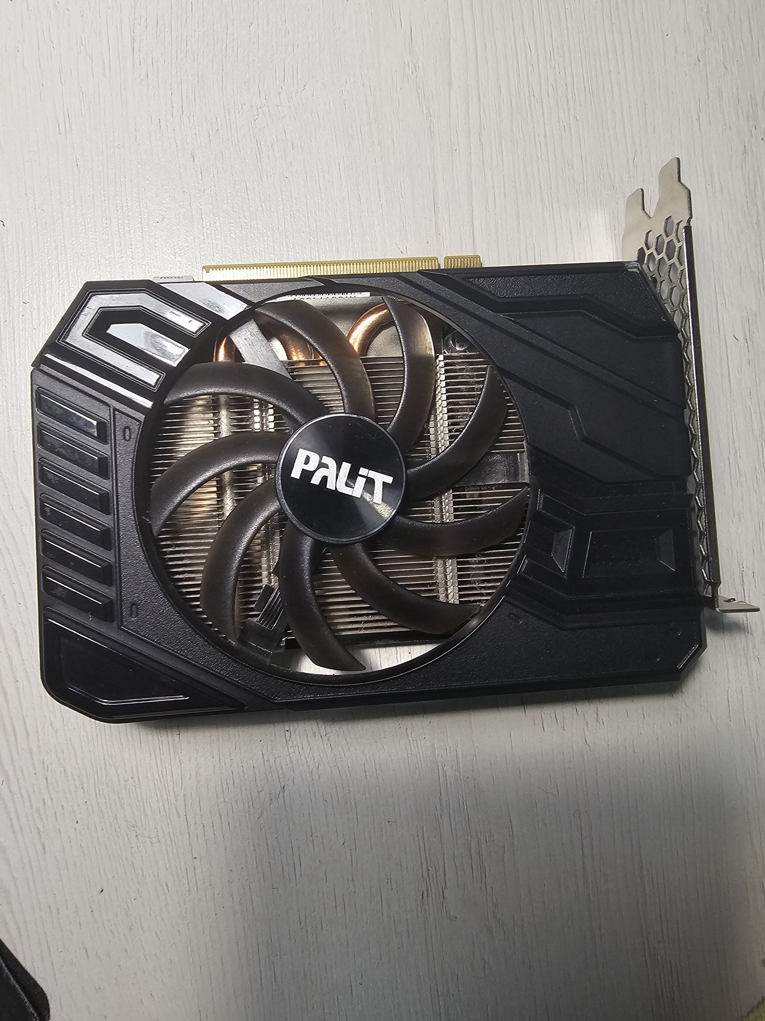 Продам видеокарту Palit GTX 2060.