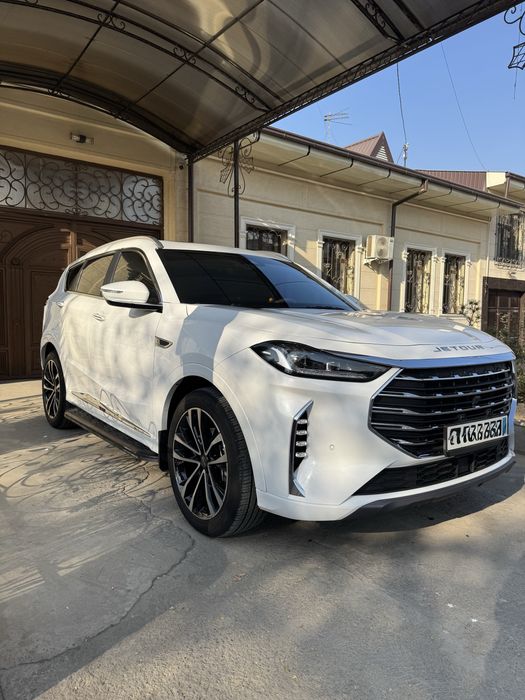 Jetour X70 plus luxsory