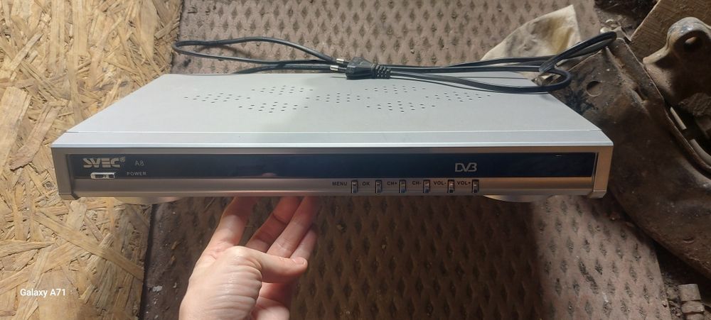 Продам приставку для спутникового телевидения