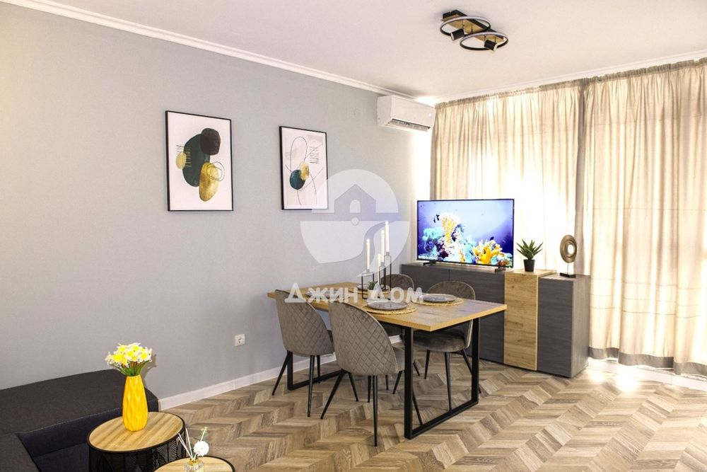 Продава се Двустаен апартамент в к.к. Слънчев бряг - 67 кв.м за 1105 €/кв.м - Снимка #1