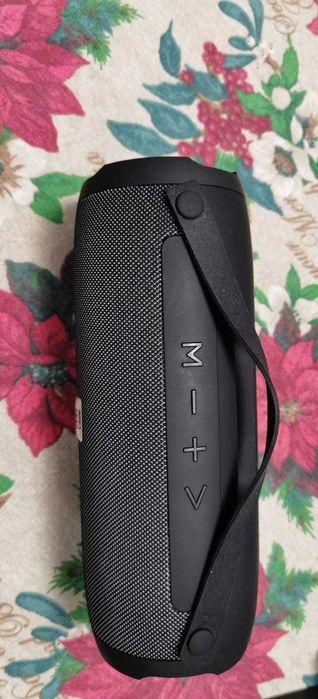 Vand boxe portabile bluetooth
