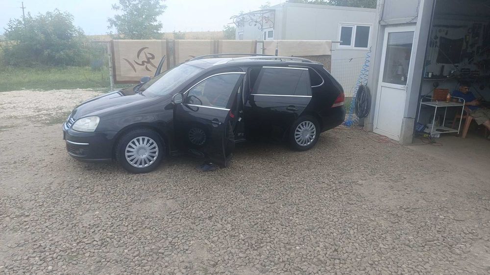 Vând sau schimb  golf 5