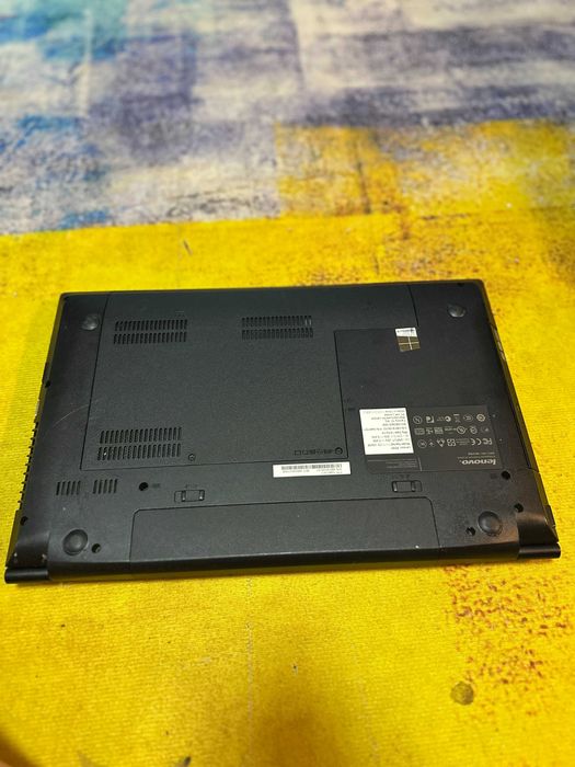 Laptop Lenovo B590, core i3, 6 gb ddr3 ram, windows 10
