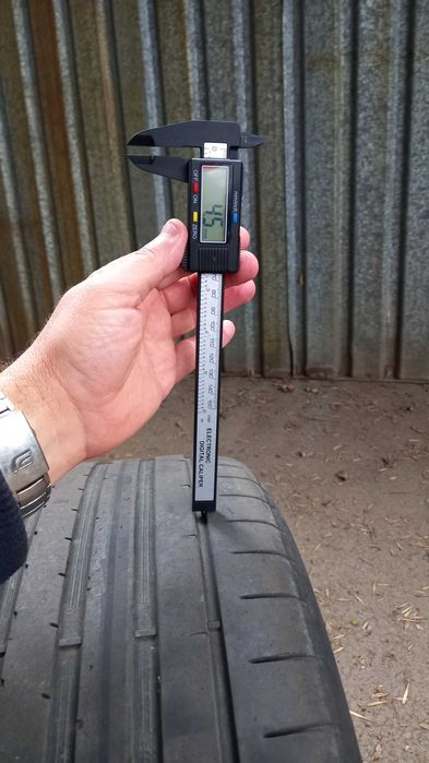 Летни гуми 245/45/18 Dunlop