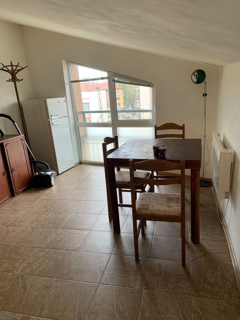 Дава се под наем Двустаен апартамент в Русе, Център - 45 кв.м за 193.8 € - Снимка #4