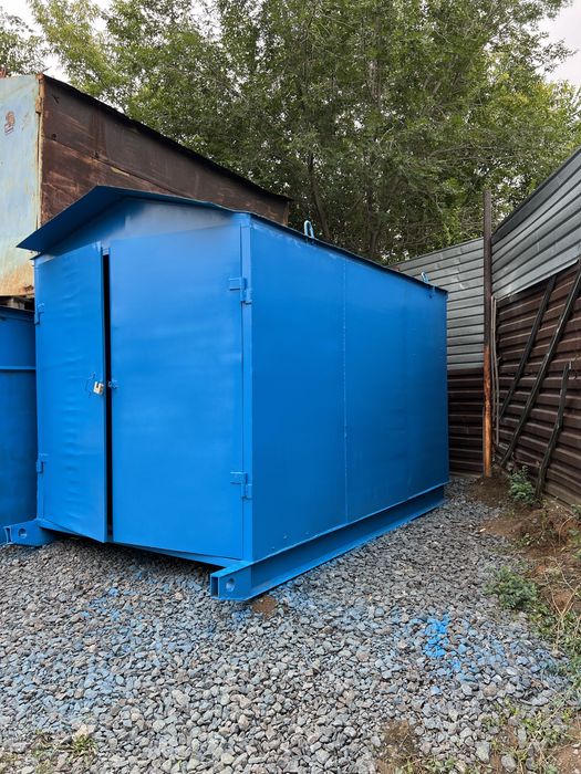 Гараж. Железный гараж. Кладовка.