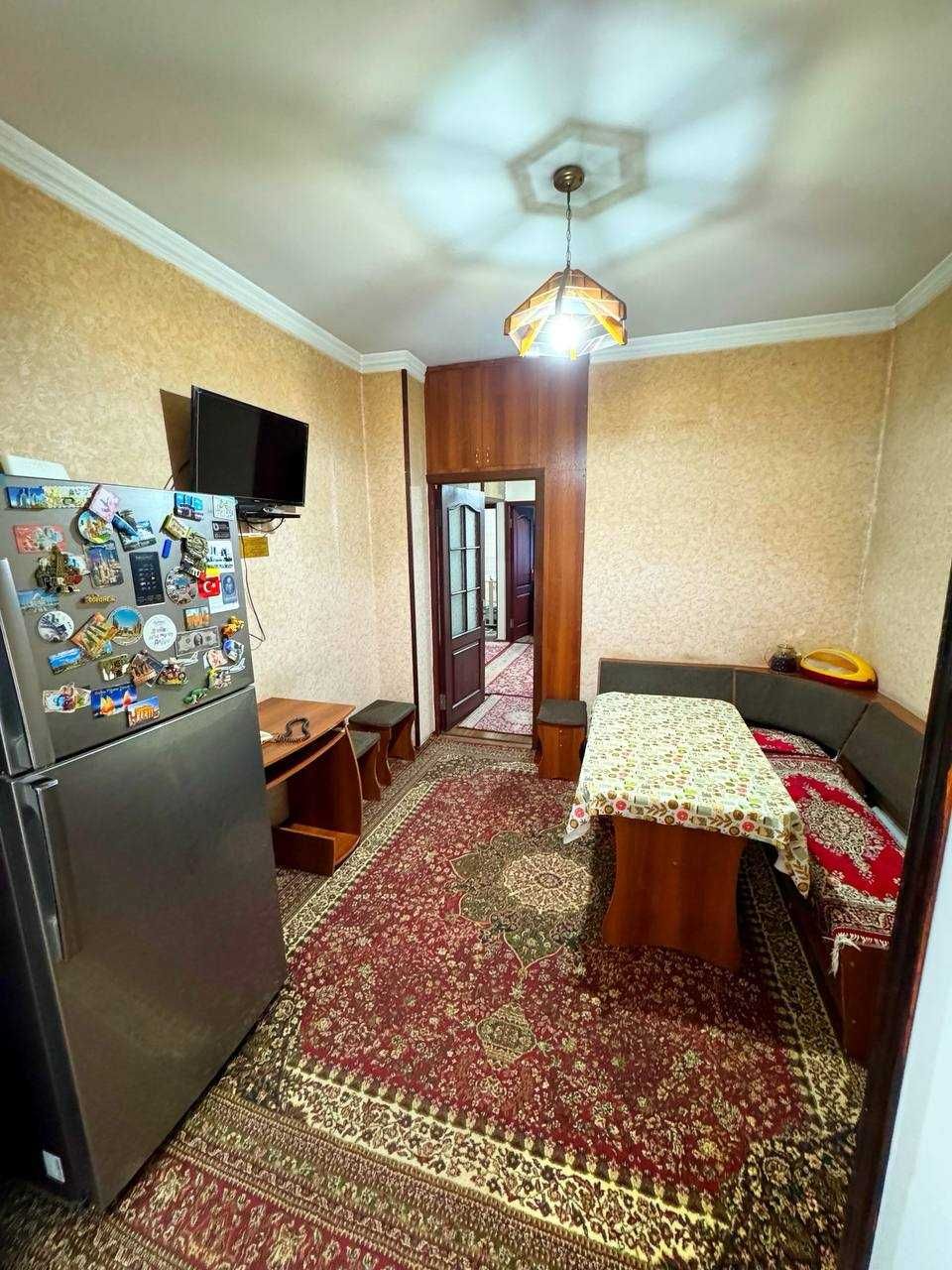 Продается своя квартира на Карасу-6 1-этаж, 2 подвала, 2 огорода 3/1/9