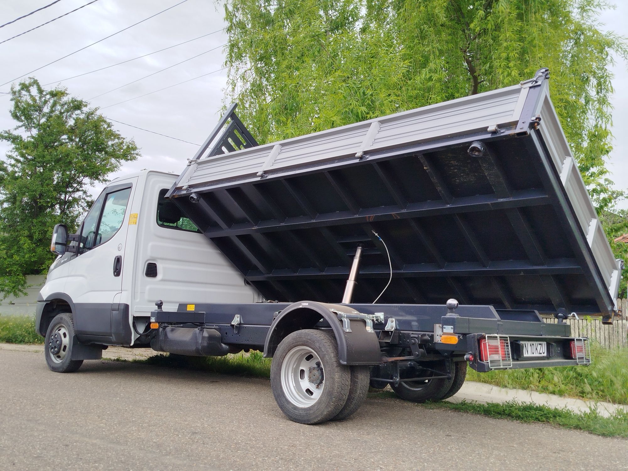 Iveco daily basculabil pe cutie