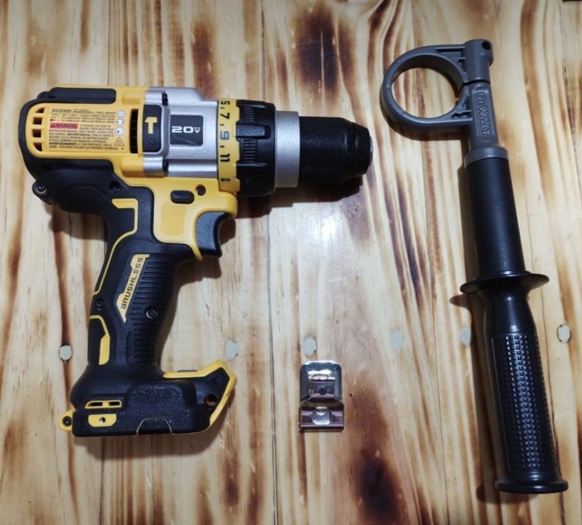 Шуруповерт Dewalt dcd999 Девалт мощный