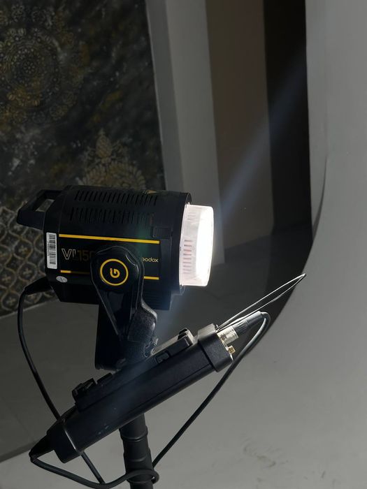Godox 150 va Godox 200
