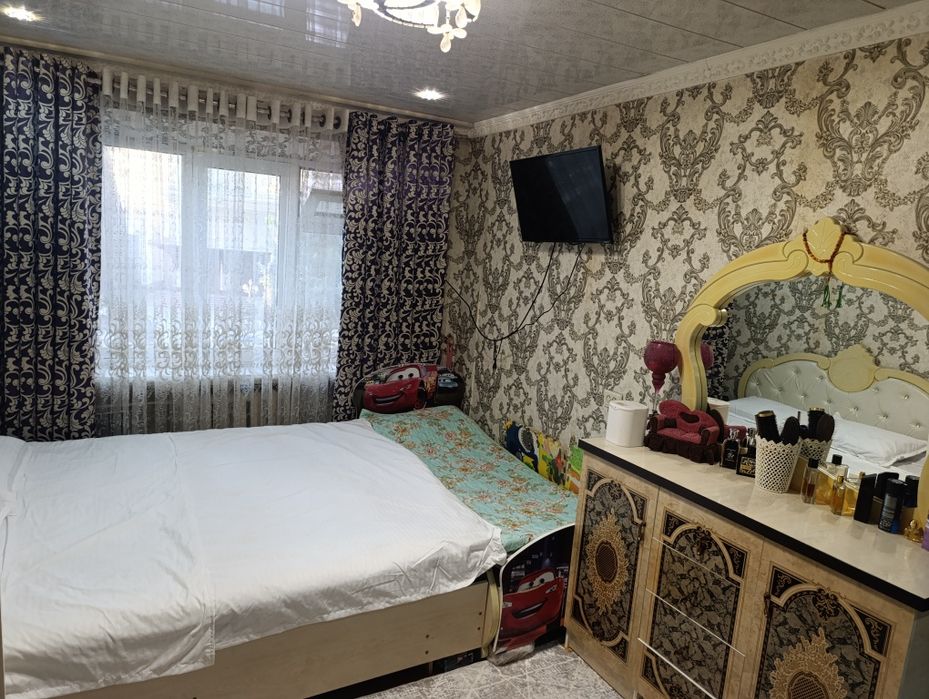 Квартира находится в центре города Регистане