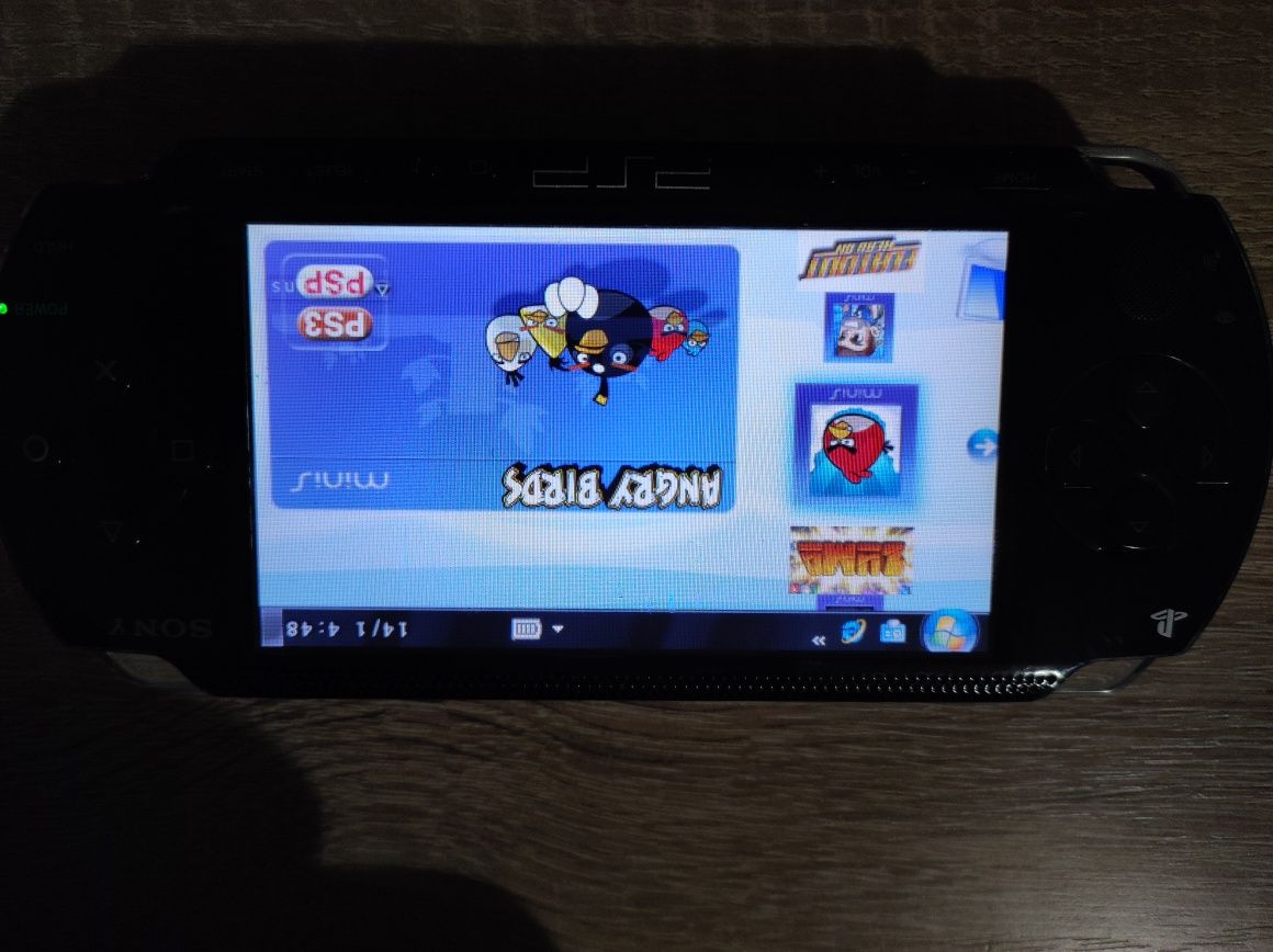 Consolă PSP+Jocurile din Poză+Carcasă+Încărcător+Baterie de schimb