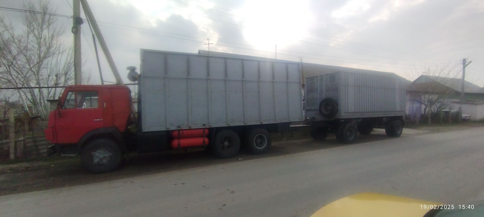 Kamaz yuk mashinasi