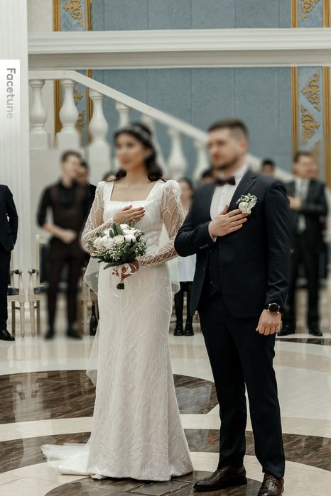 Облегающее свадебное платье