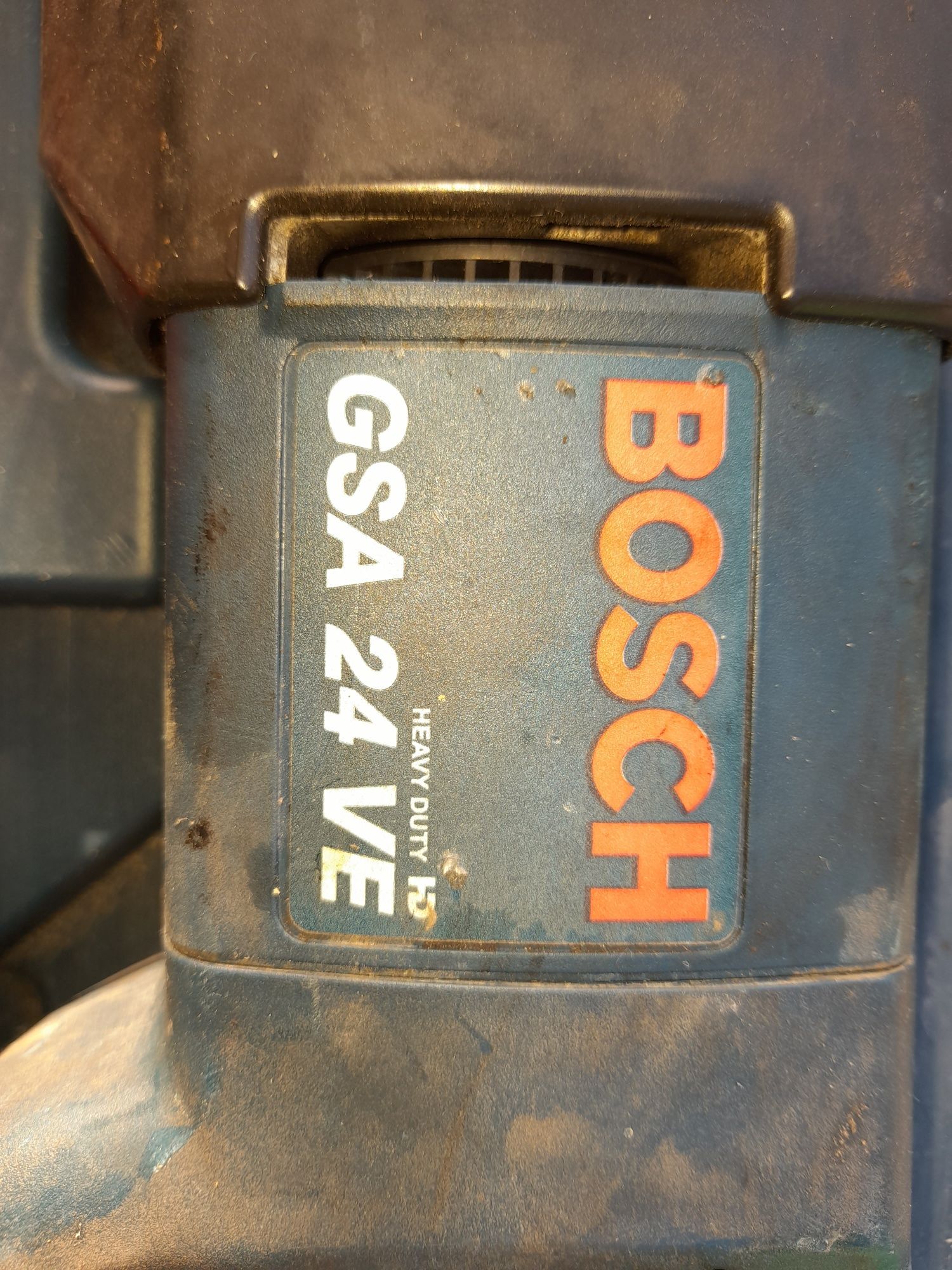 Акумулаторен саблен трион Bosch