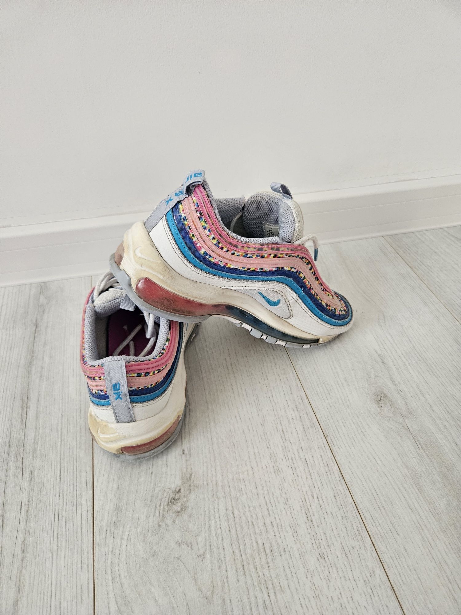 Маратонки NIKE air max