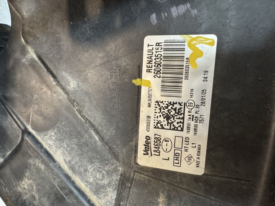 Far stanga dreapta full LED Dacia Duster 3 2024-2025-2026